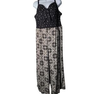 Torrid Black Bandana Print Jumpsuit Size 2 18-20 Boho 1 Piece Stretchy Smocked